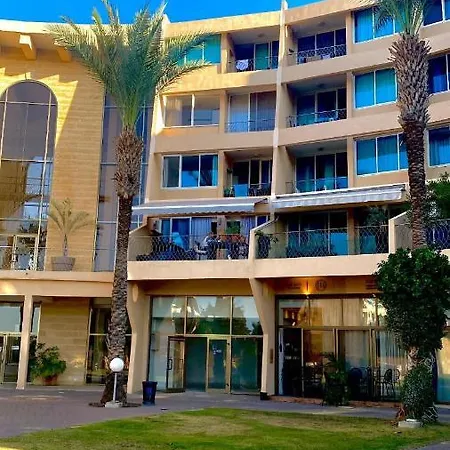 יולי גולף Apartment Caesarea Exterior photo